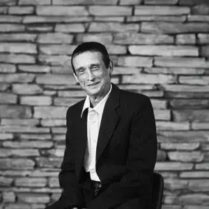 kevin_loader_associate_metis_team